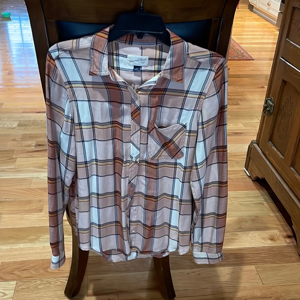 Universal Thread button down shirt